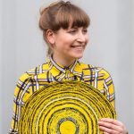 Simone Post met haar werk Post-Vlisco door Jan Jaap van Rijn