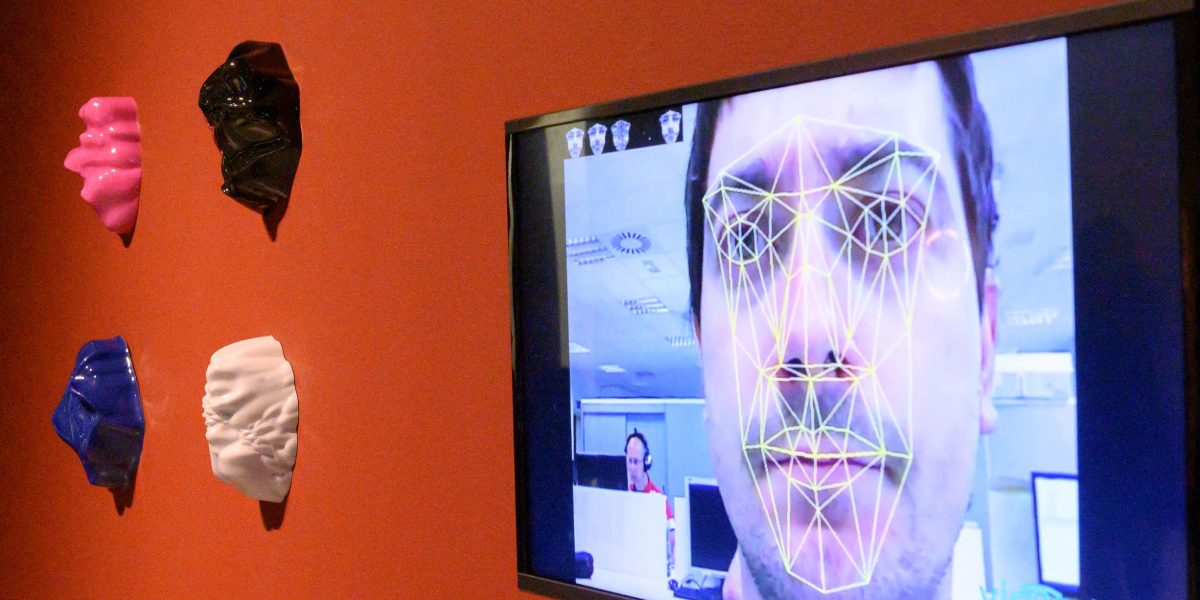 Zach Blas in Design Museum Den Bosch. Tentoonstelling BodyDrift. Foto Ben Nienhuis