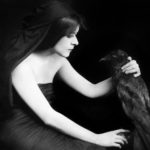Onbekende fotograaf, “Theda Bara, publiciteitsfoto van de film Sin (regie Herbert Brenon)”, 1915. C/o Granger Historical Picture Archive / Alamy Stock Photo.