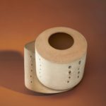 Lucio Fontana, ‘Concetto spaziale’, ca. 1958, Collectie Design Museum Den Bosch. Fotografie Blommers/Schumm, 2021