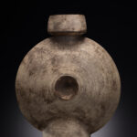 Hans Coper, zonder titel, ca. 1956. Foto 1. Fotografie Erik & Petra Hesmerg, collectie DMDB